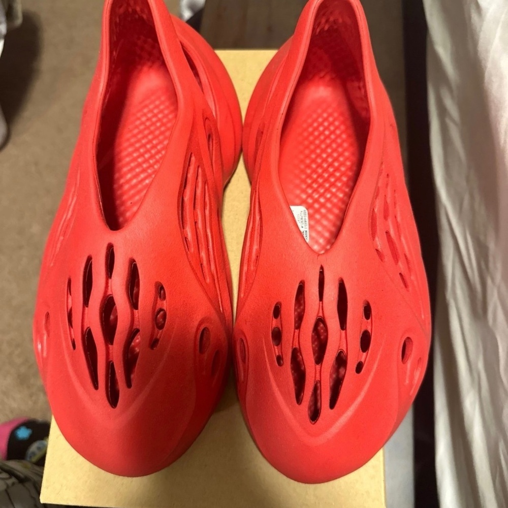 Yeezy foam runner